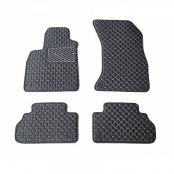 Odiniai kilimėliai QuiltyMats AUDI Q5 2017-2025 (Juodos spalvos - Pilkais dygsniais)